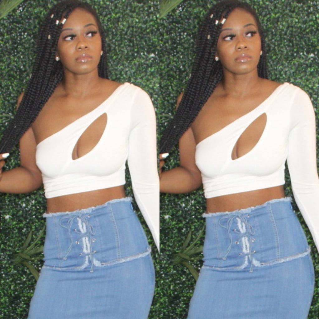 One Shoulder Chest Hole Crop